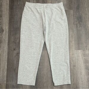 💞 Junior Women’s Medium (7/9) Heather Gray Cropped Leggings